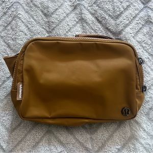 Lululemon 2L Belt Bag